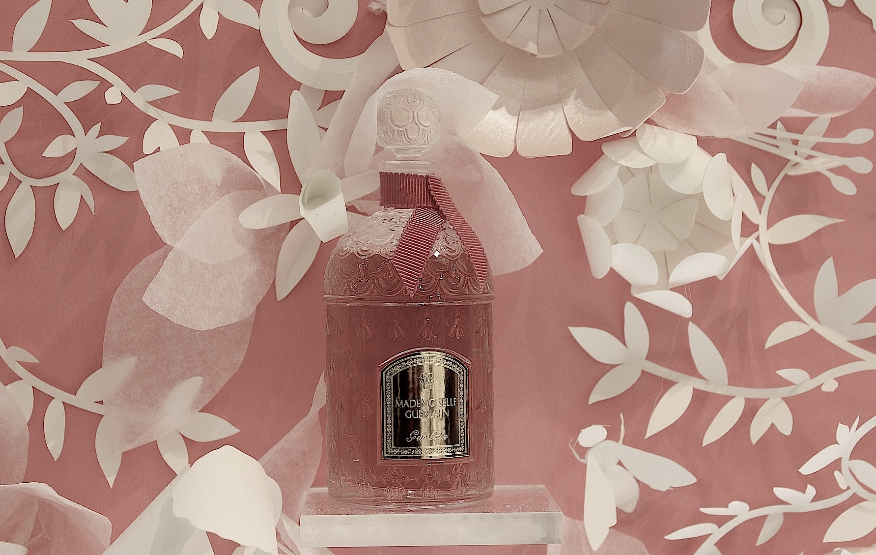 Perfume Shrine: Guerlain's Mademoiselle Guerlain: fragrance commentary with  photos